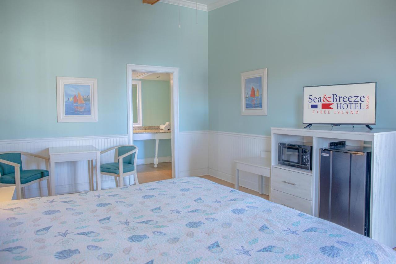 Sea And Breeze Hotel And Condo Tybee Island Exterior photo
